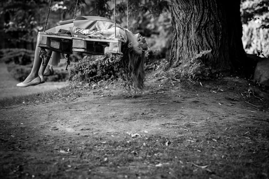 A tak wygląda wypoczynek gości weselnych na dziedzińcu Pod Lipami w Mojeszu.